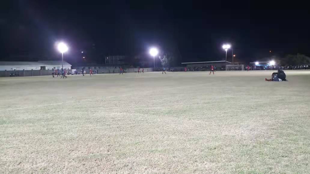 Campo de estadio de fútbol con luz de inundación LED TFD de 1000 W para Carriacou en la isla hermana de Granada '